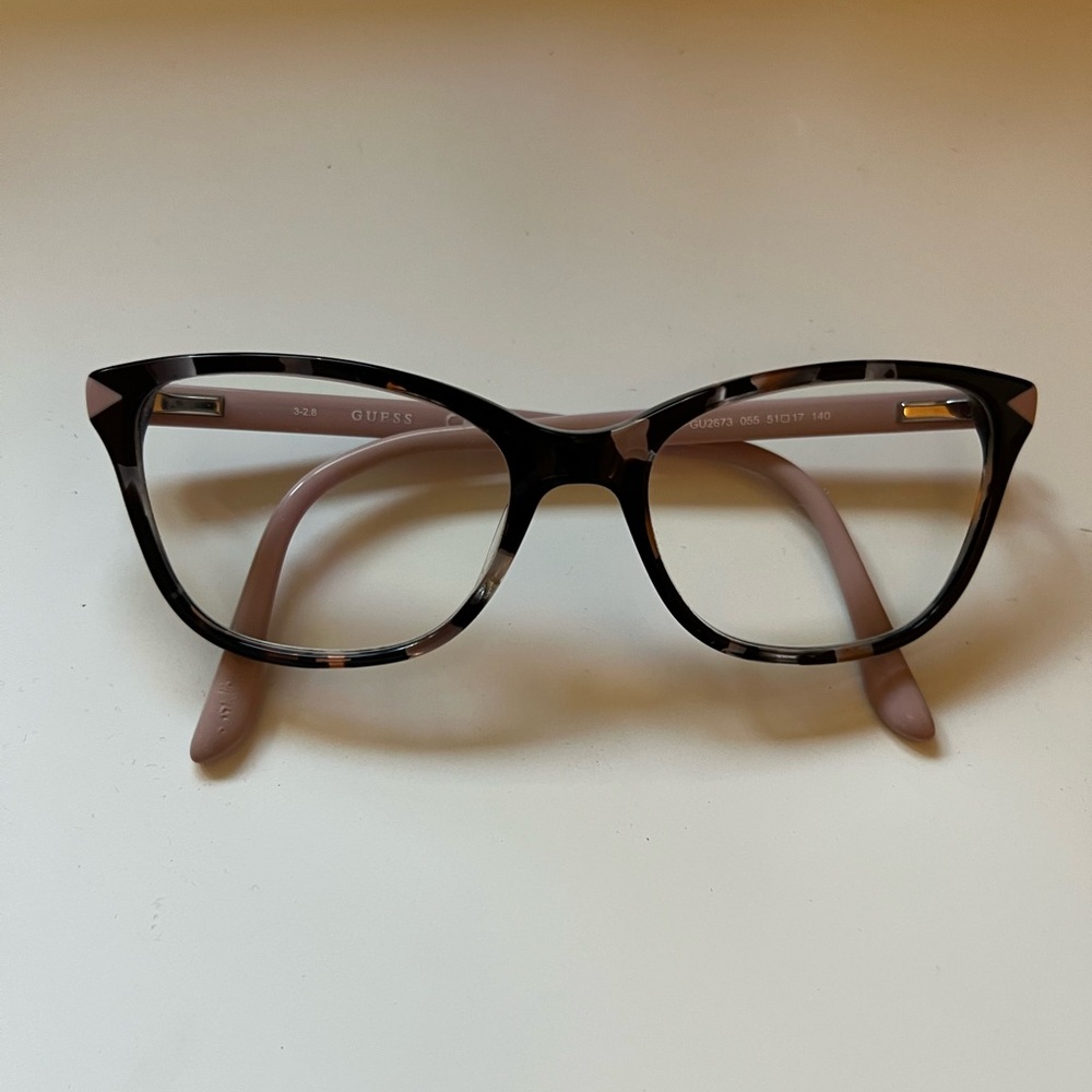 Y2K style Pink and tortoise GUESS glasses
